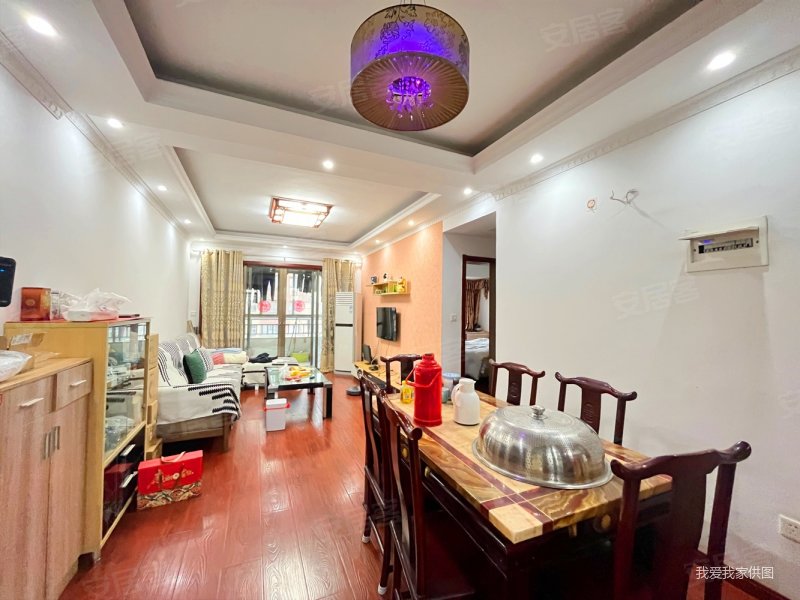 130多个,买通透两房,精装好楼层,绿湖豪城(一期)二手房,132万,2室2厅