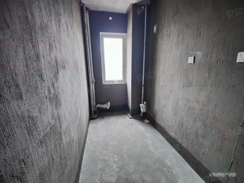 冷暖双供!南北通透 3室2厅  滨湖龙川里