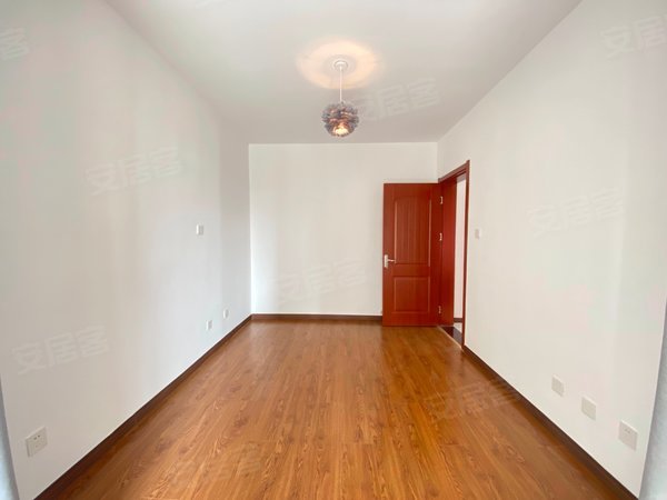 好房子!龙旺华庭套二!中百附近!出租房源真实图片