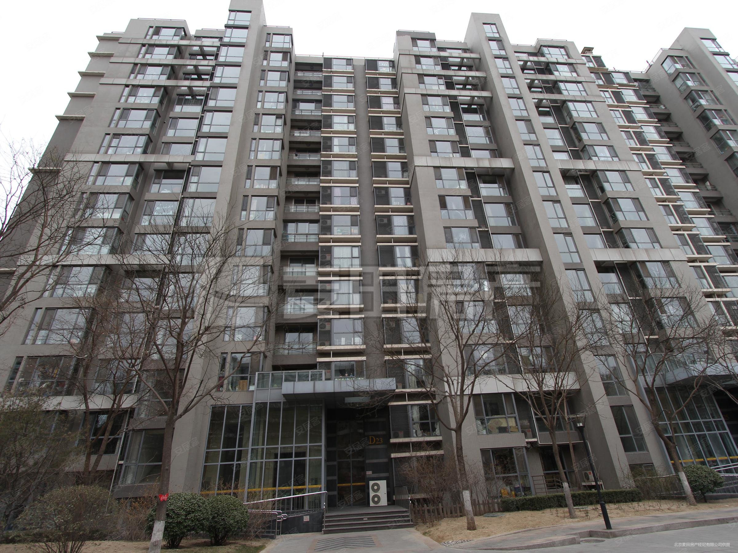 双井 富力城d区 南北三居室 客厅双卧朝南 餐客厅分离