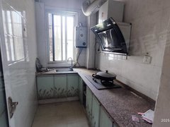 阜阳太和人民中路简单装修两室两厅，在四小二小馨香苑旁边，家具家电可配出租房源真实图片
