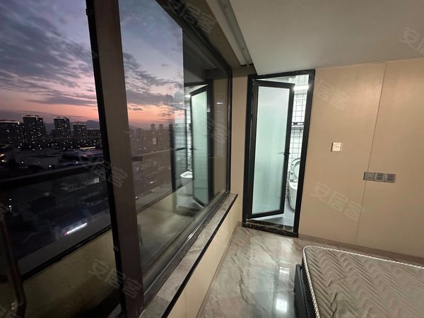 宁波余姚阳明朴石翰府(商住楼)房东)直租 可押一付一 随时看房 欢迎