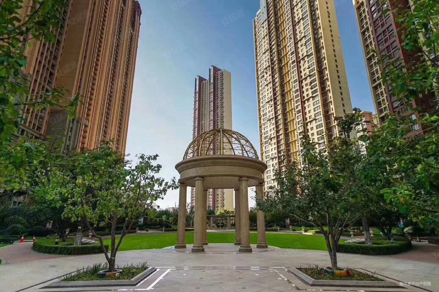 世茂五里河6号楼一室一厅清水满五年无贷款随时看房