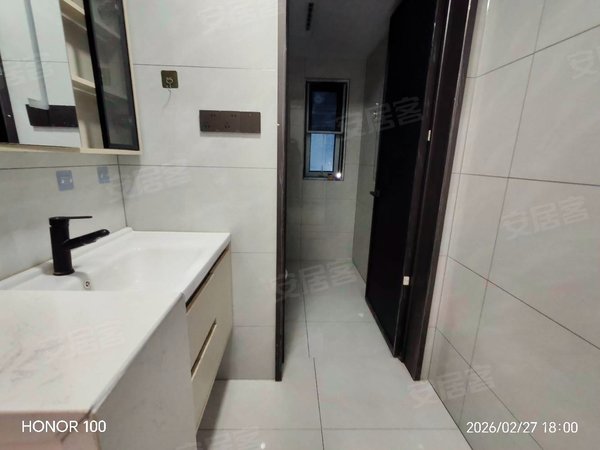 徐州新沂建邺路高铁花园高铁花园电梯精装三室两厅两卫1400月家具家电拎包入住出租房源真实图片