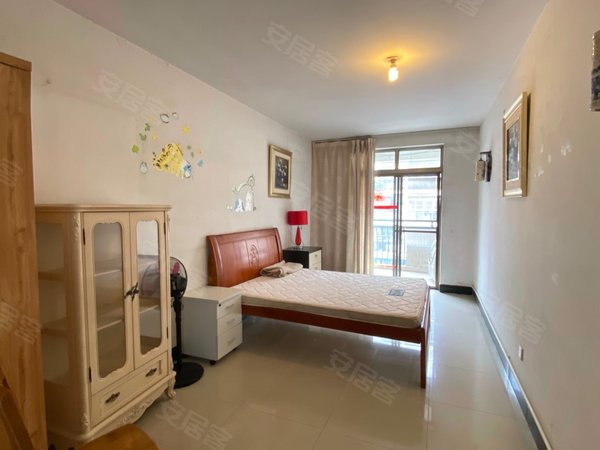 (北区)三楼一房一厅 房间干净 基本配齐 看房方便出租房源真实图片