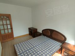 丹东元宝新柳步行街女人街附近 宏安小区 步梯4楼 两室 家电齐全 包取暖宽带出租房源真实图片