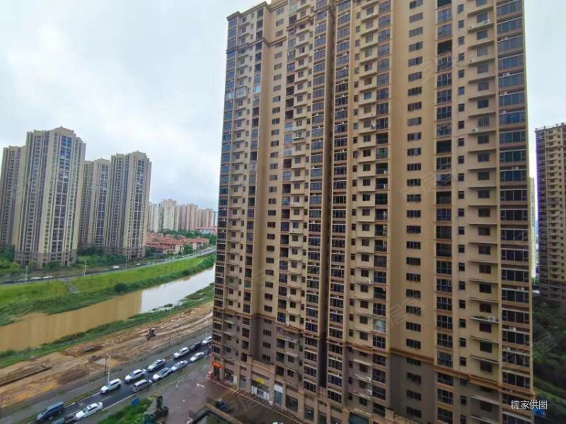 锦河湾 小区新 南向采光好 商品住宅 满二   中间好楼层