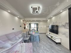 澧县财富广场市中心浅水湾大四房带车位 张霞屋屋儿 要约家电齐全 出行方便。。。出租房源真实图片