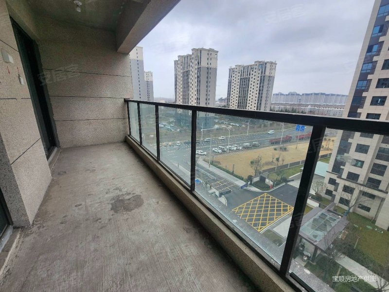 珑玺湾南区新出好房8楼四开间朝南