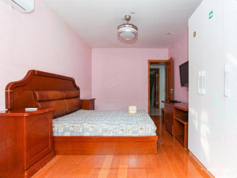 实景拍摄!等您来看,康定路881号小区二手房,699万,3室1厅,1卫,90.