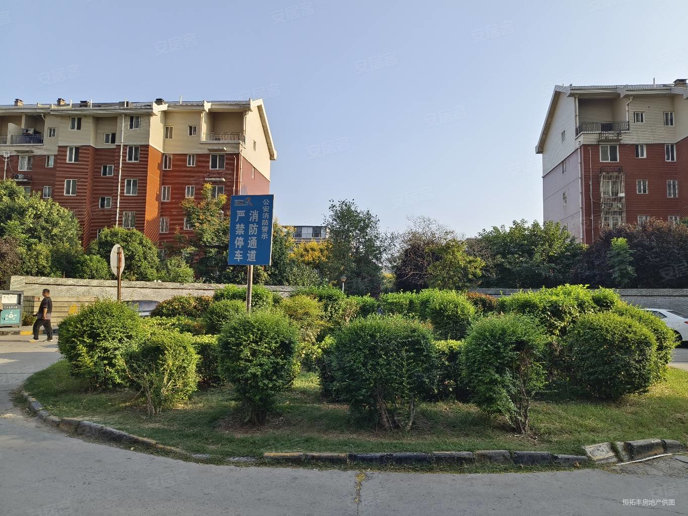 无尾款手续简单,车城温泉花园二手房,90万,3室2厅,1卫,118平米-西安