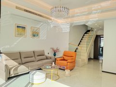 惠州大亚湾龙光德州城临深豪华精装4房房小别墅出租，带大露台，拎包入住,龙光城出租房源真实图片