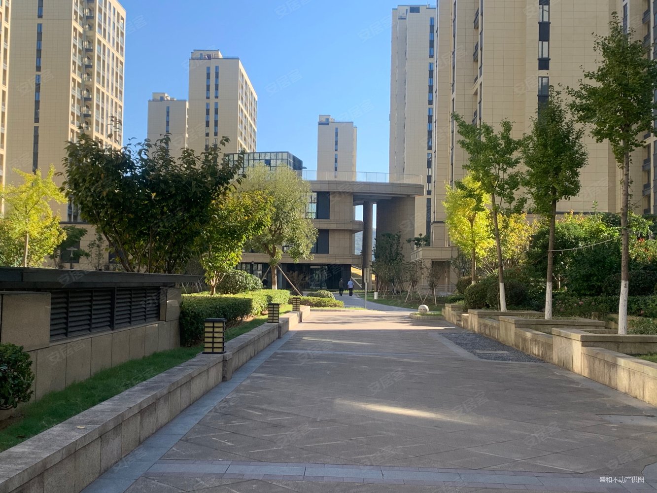 大榭碧海蓝湾二室二卫电梯房急售低市场价20w70年产权