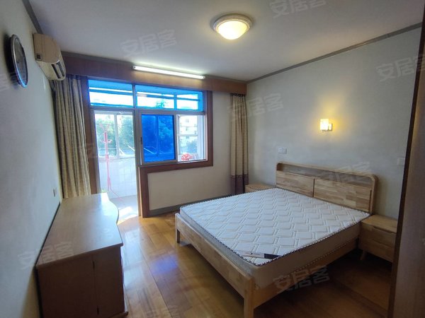 上海青浦朱家角淀湖山庄教苑近菜市场 地铁站 朱家角 东大门教苑 精装