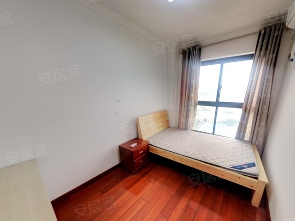 无锡新吴梅村上品花园上品花园三房出租 家电齐全可办理车位 有钥匙