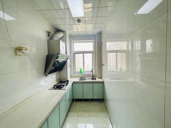 潍坊诸城诸城城区盛华国际盛华国际 精装套三 家具家电齐全 拎包入住