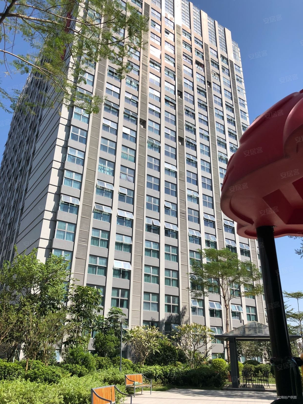 笋盘推荐华强广场精装公寓民用水电送家私家电来电看房