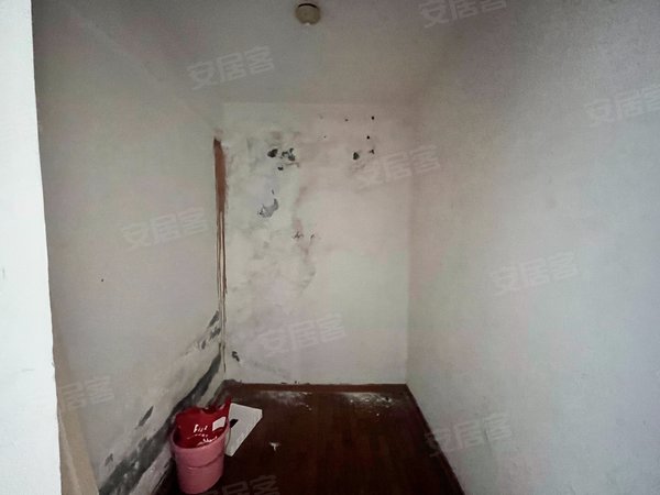 杭州上城九堡客运站香滨湾花园香滨湾花园 3室1厅1卫 103平空房无家电 电梯房出租房源真实图片