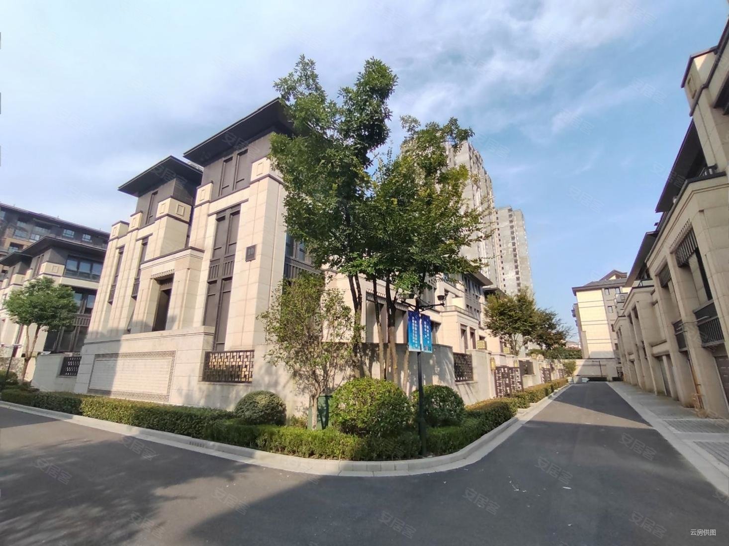 龙辰院子别墅