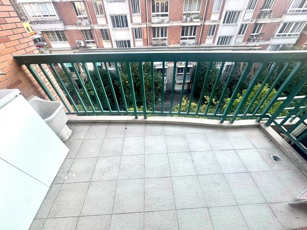 新出好房 押一付一 整租三江花园两室