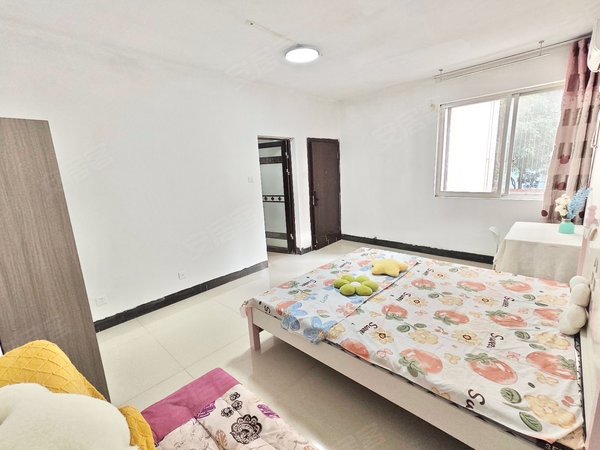 南宁青秀南湖广场广西卫生厅职工住宅区金花路青秀万达附近广西卫生厅职工住宅区大主卧女实习生送免租出租房源真实图片