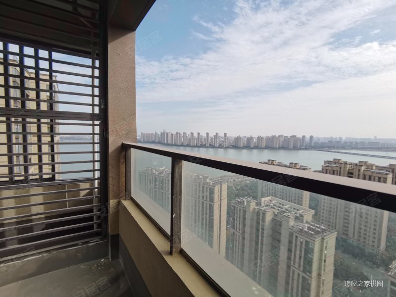 吴郡半岛一线湖景湖景优越97平三房房东诚心出售只卖原购价