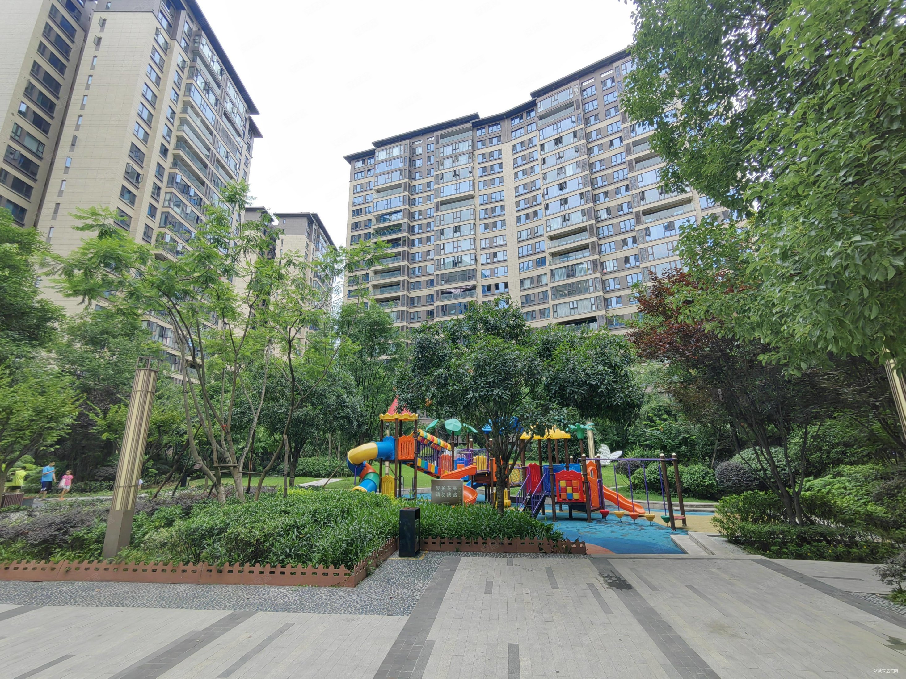 金沙城锦西观棠有电梯南向采光好板楼近医院车位充足