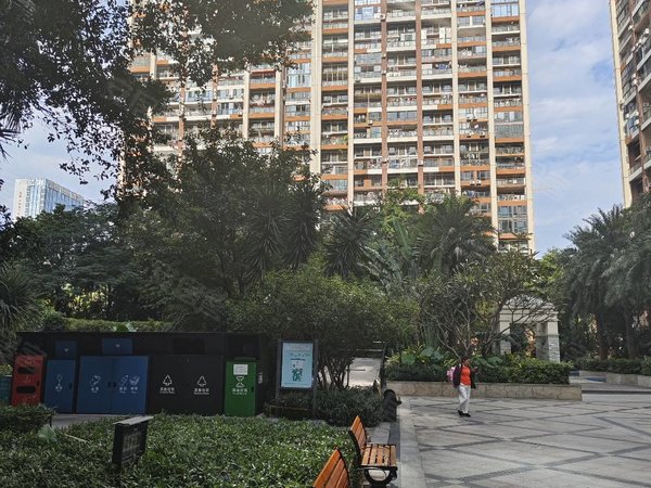 深圳宝安碧海湾中熙香缇湾花园精装修三房两厅随时看房出租房源真实