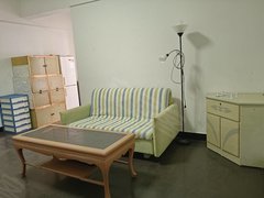 中医院附近 精装一室  厅室分离  房子干净整洁  拎包入住