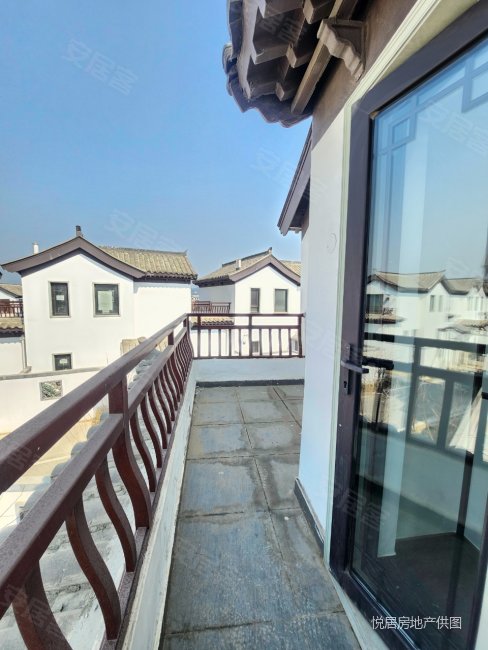 中铁春风十里双层中式别墅三室两厅精装修带前后两个花园院子