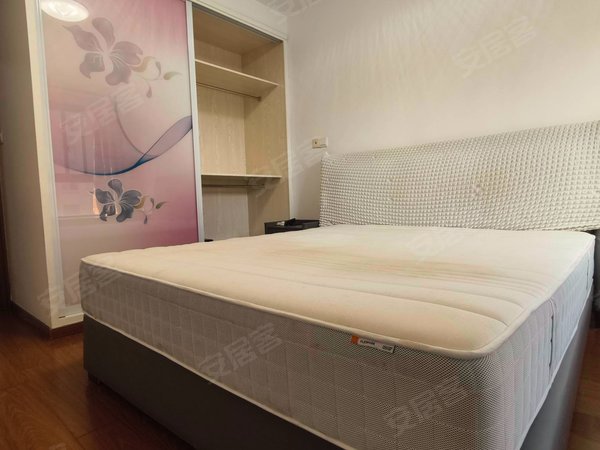 上海浦东川沙心圆西苑新上架,心圆西苑,电梯2房,实拍图,有车位出租