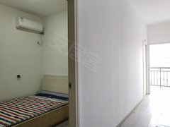鄂州华容葛店开发区一个月起租的单间来了  300  有空调 有床 有柜子出租房源真实图片