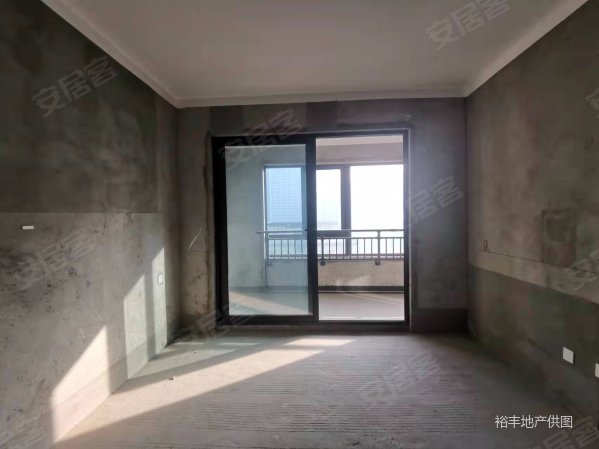 高速时代公馆双卫生间临地铁商品住宅楼龄新出行方便