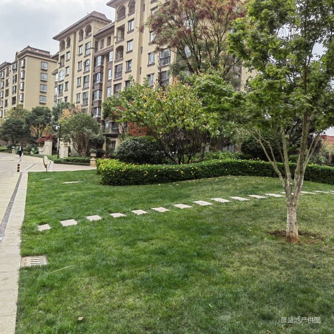 长水航城 精装修 带全套家具家电 带车位 证在手满2年