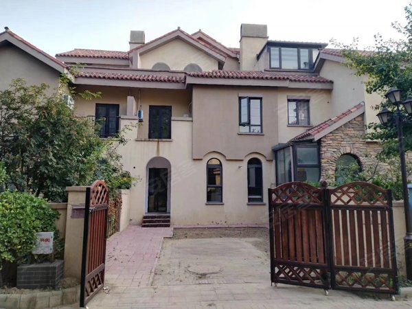 霸州永定河孔雀城一期(尊园别墅)孔雀城一期兴园别墅,独门独户,带前后