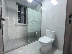 南通通州通州湾新上好房:海丽三室两卫，家具家电齐全，看房随时出租房源真实图片