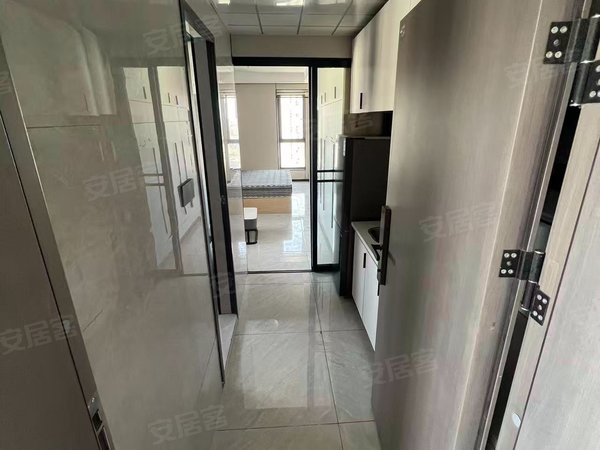 海宁海宁市区硖石新华苑爱琴海楼上一室一厅可短租 新华苑装修好密码锁家电齐全出租房源真实图片