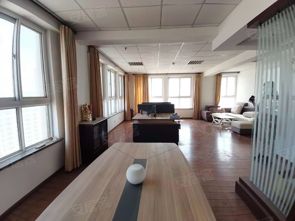 青岛平度李园圣凯国际圣凯国际 精装 93平 可做工作室 办公室会议室