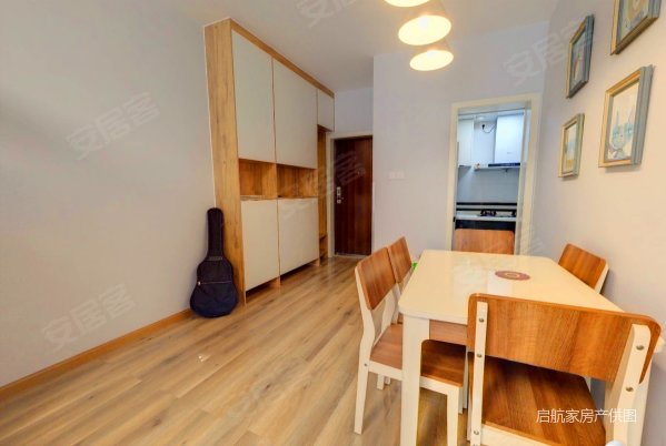 犀浦 电梯房 临地铁 朝向好 停车方便 精装修 中间好楼层,朗基少帅府