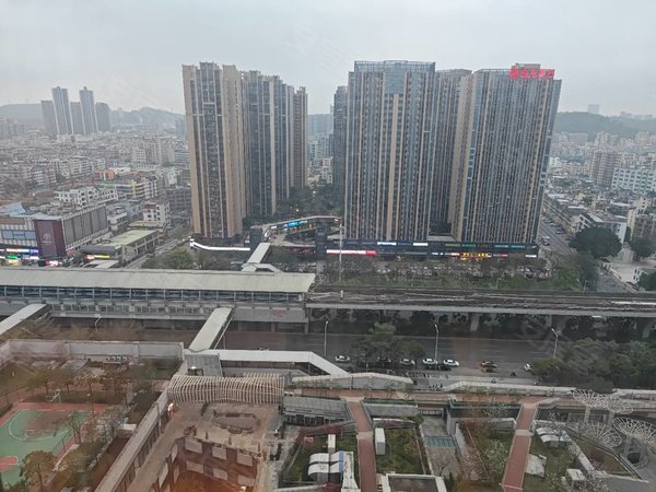 深圳龙岗爱联恒大城市广场爱莲地铁口恒大城市之光富士一房一厅拎包入