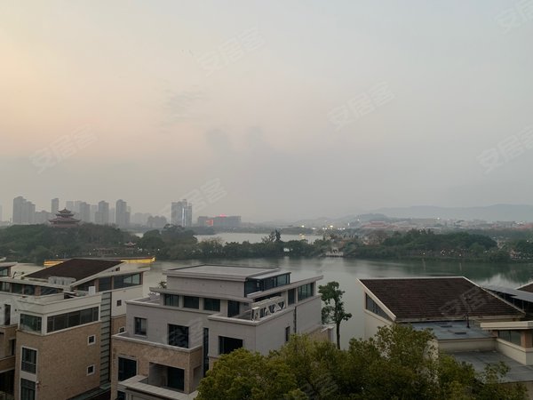 【多图】南益西湖豪庭,丰泽街租房,西湖豪庭 4房3卫 看湖景 大平层