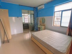 海口龙华海垦滨濂村商业街带阳台大开间800，采光通风超好，不是中介出租房源真实图片