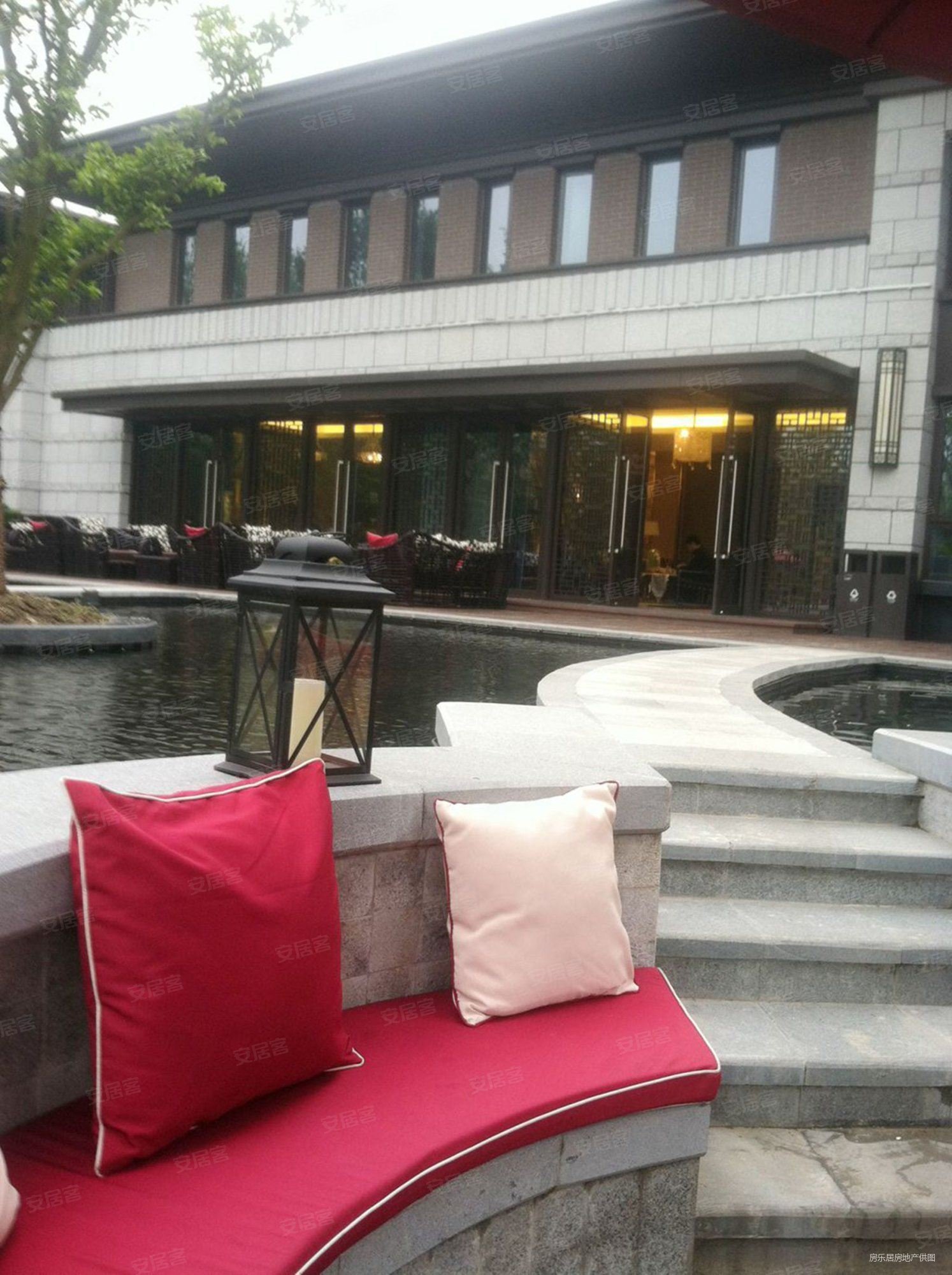 世茂石湖湾!二期联排边户!全新毛坯!有钥匙可看房