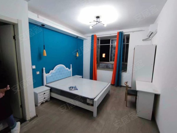 苏州太仓娄东景湖花苑带独立卫生间可做饭免中介费出租房源真实图片