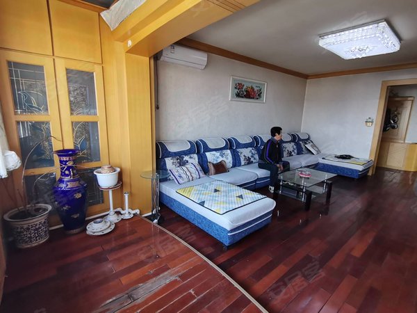 乌鲁木齐水磨沟王家梁王家梁小区(一期)南湖王家梁 押一付三交通便利