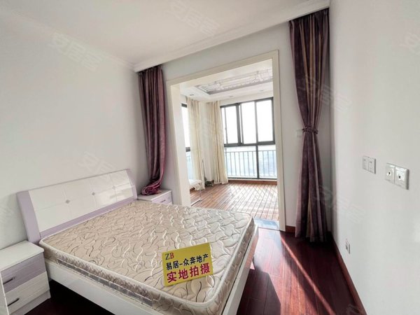 上海奉贤南桥上院(南区)奉浦大道地铁口,上院佳庭,精装修两房,艏次