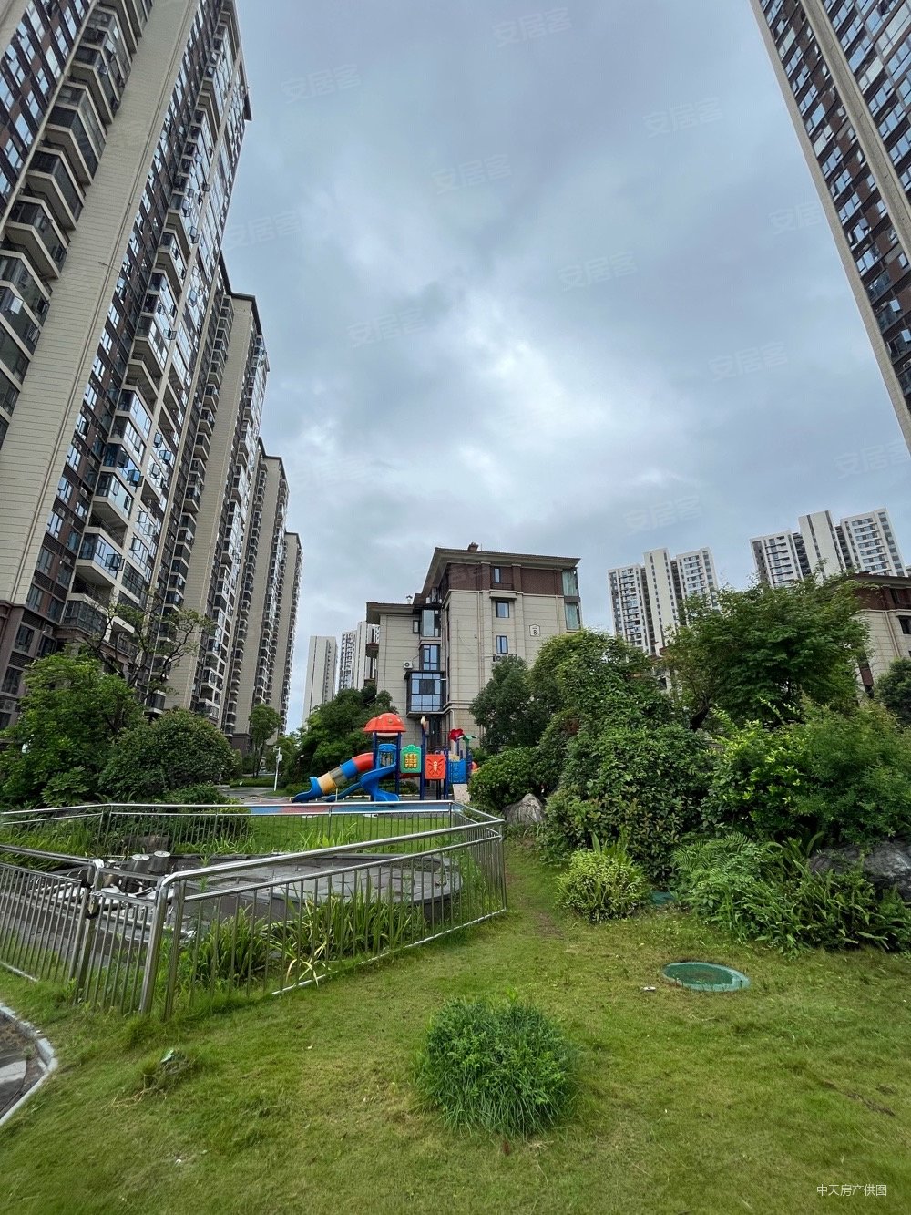 碧桂园叠墅使用面积200平带前后花园 装修价格另计,碧桂园时代城(浏阳
