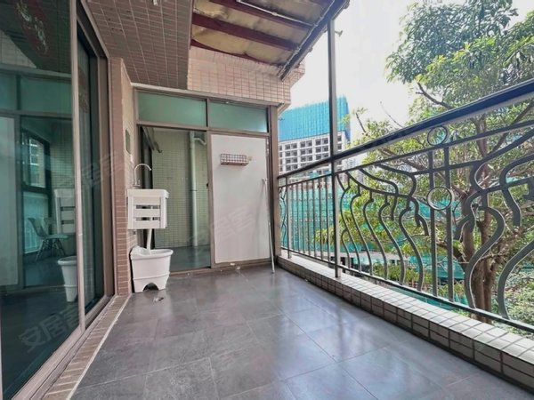 深圳宝安宝安中心区西岸观邸西岸观邸新出4房,干净清爽家电全配,交通