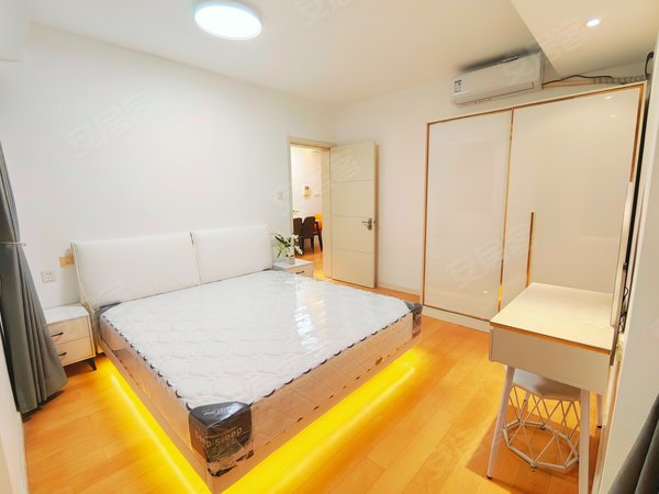 上海松江松江新城绿地云峰名邸近东华学校 近华东政法 全新装修 电梯