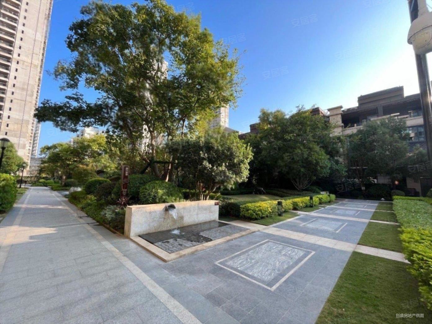 柳州房产网>柳州二手房>鱼峰二手房>阳和二手房>荣和公园墅>